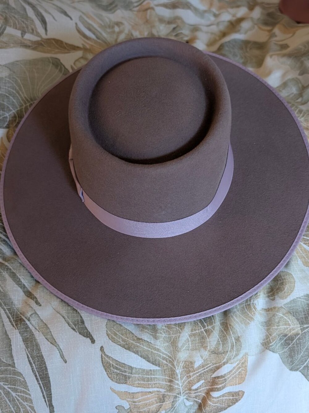Outback Trading Co. Salem Dusty Light Lilac Purple Hat Size L XL Wool NWOT